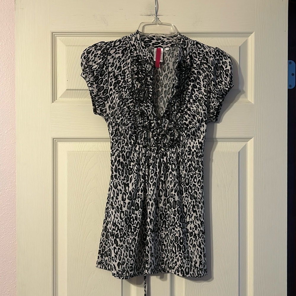 Heart Soul Leopard Print Ruffle Collar Blouse Medium
